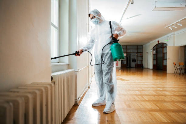 Best Emergency Pest Control  in Country Club Estates, GA